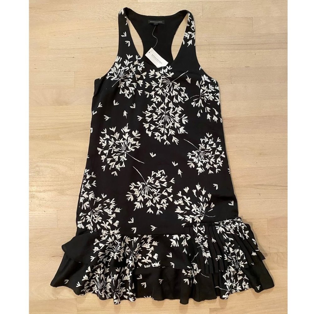 NWT Banana Republic dandelion racerback dress 6T